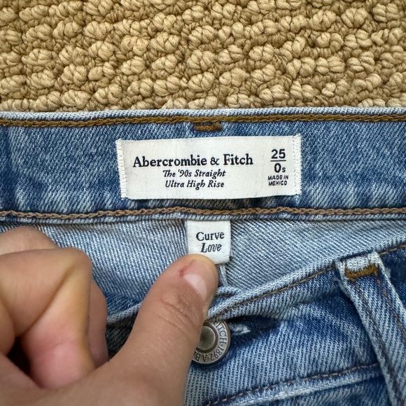 Curve Love Ultra High Rise 90s Straight Jeans Light Wash 25 - Picture 7 of 7